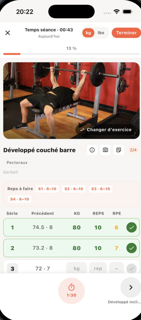 Séance de musculation en cours dans JoyTrain